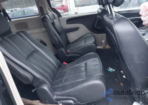 2014 Chrysler Town & Country Touring from USA, damaged, VIN 2C4RC1BG5ER217698